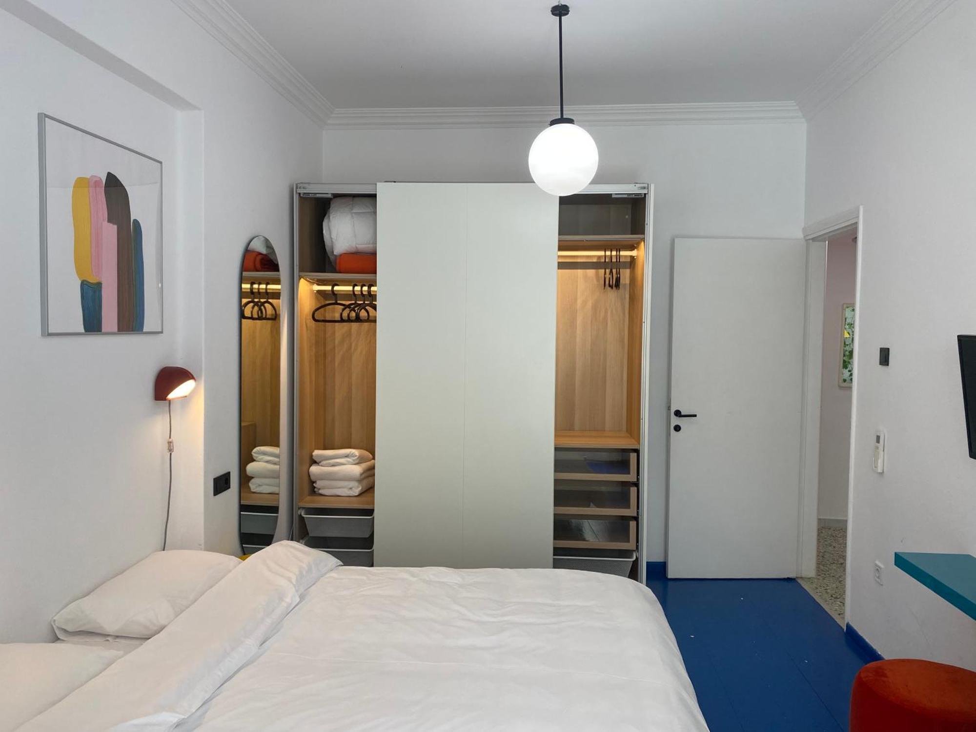 Apartment Air White Tower